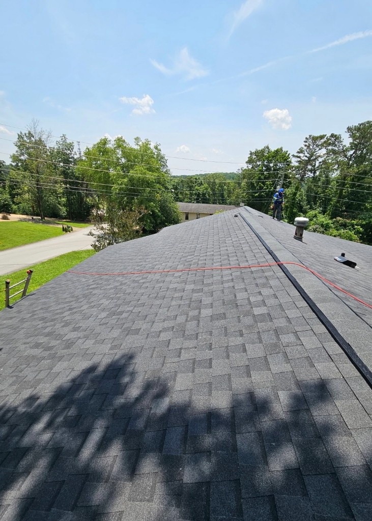 Finished shingle roof replacement in East Brainerd Tennessee